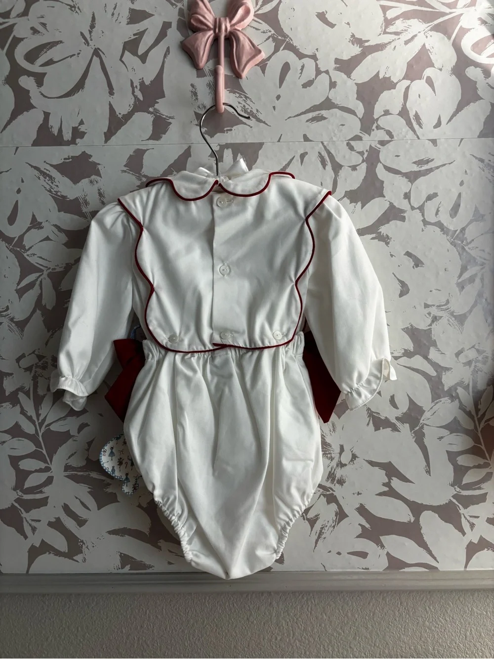 Edgehill Collection sweet white